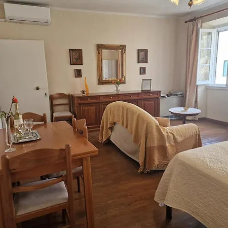 With New Fortress View Appartement Corfu (city)